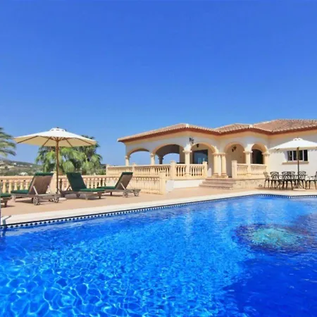 Villa Almendros *